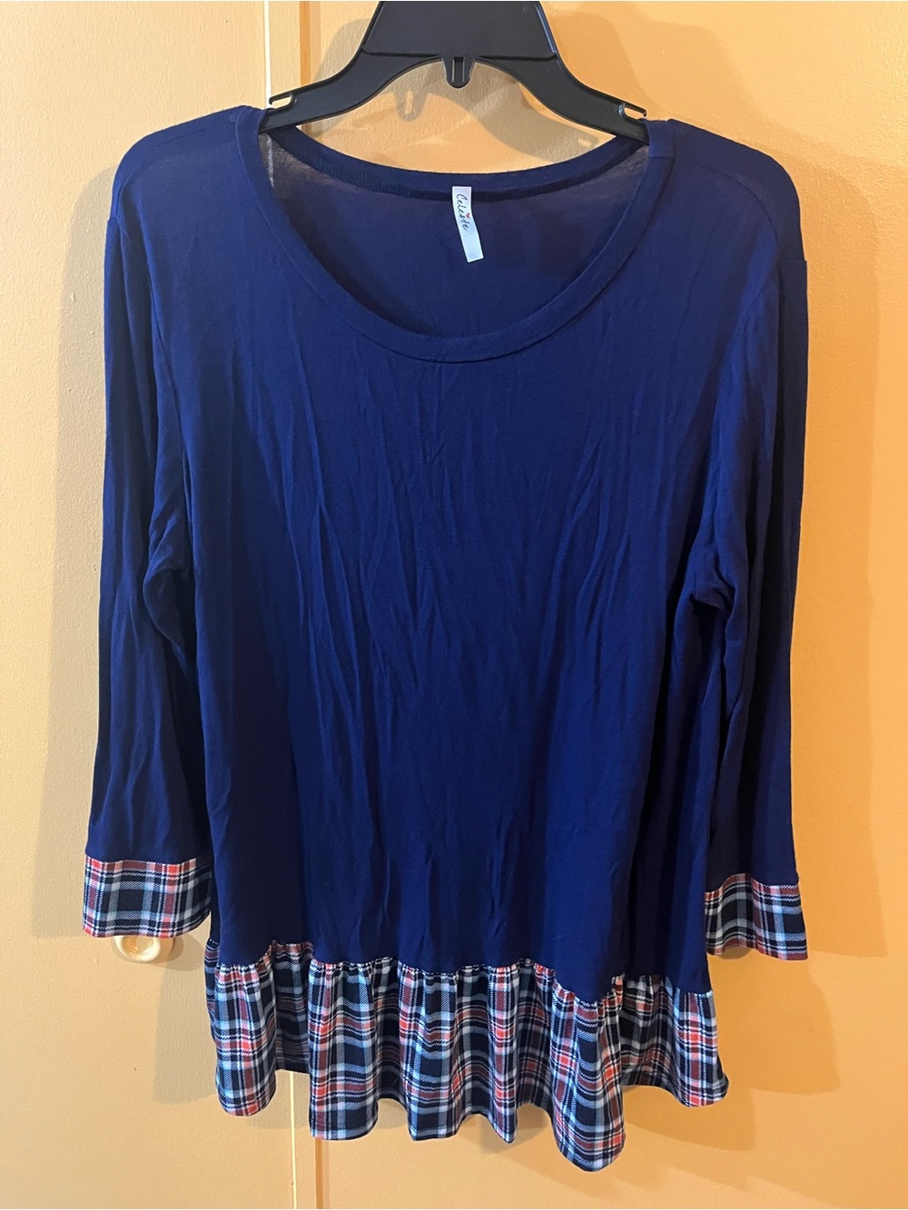 Celeste Women’s 1 XL Navy Plaid Hem Long-Sleeve Women's Top Made In USA